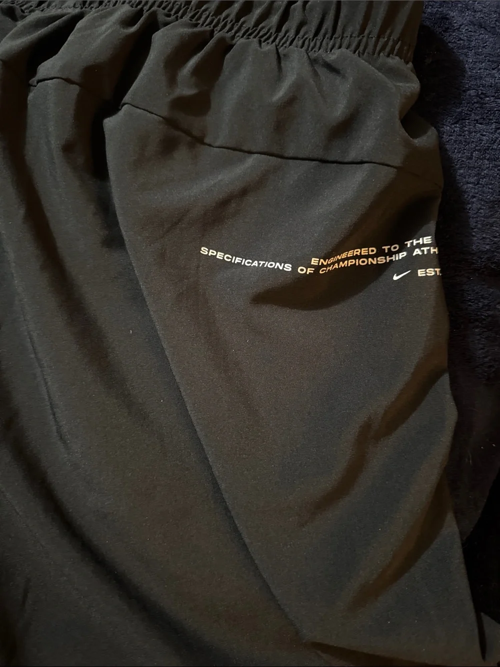 Men’s Nike pants XL
